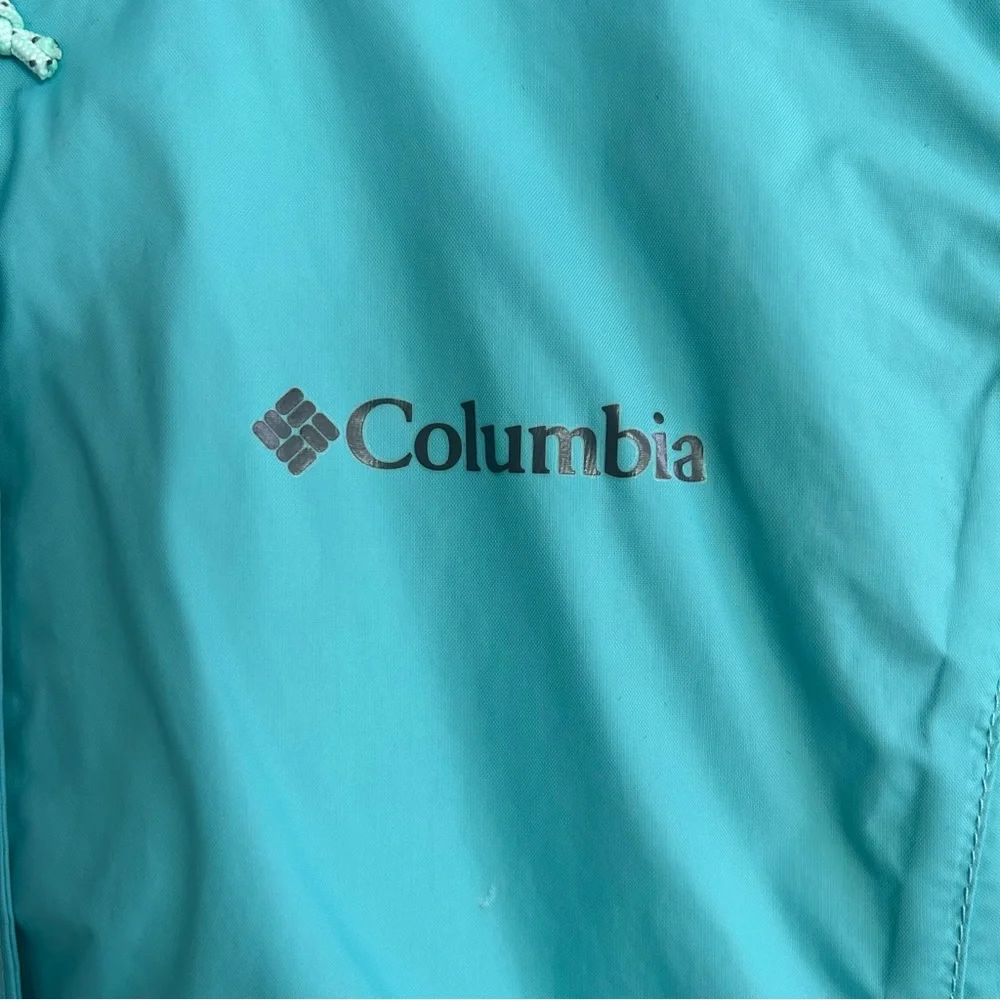 Columbia Women’s Rain Jacket - Picture 4 of 8